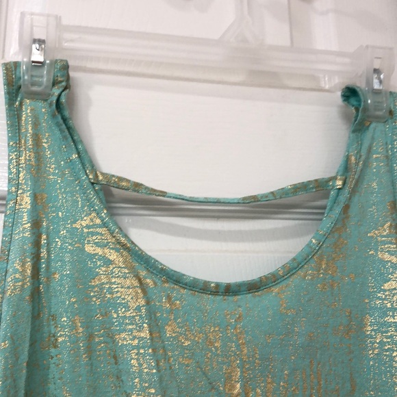 SOLD!! Beautiful Jennifer Lopez Tank Top! Size XL! - Picture 2 of 7